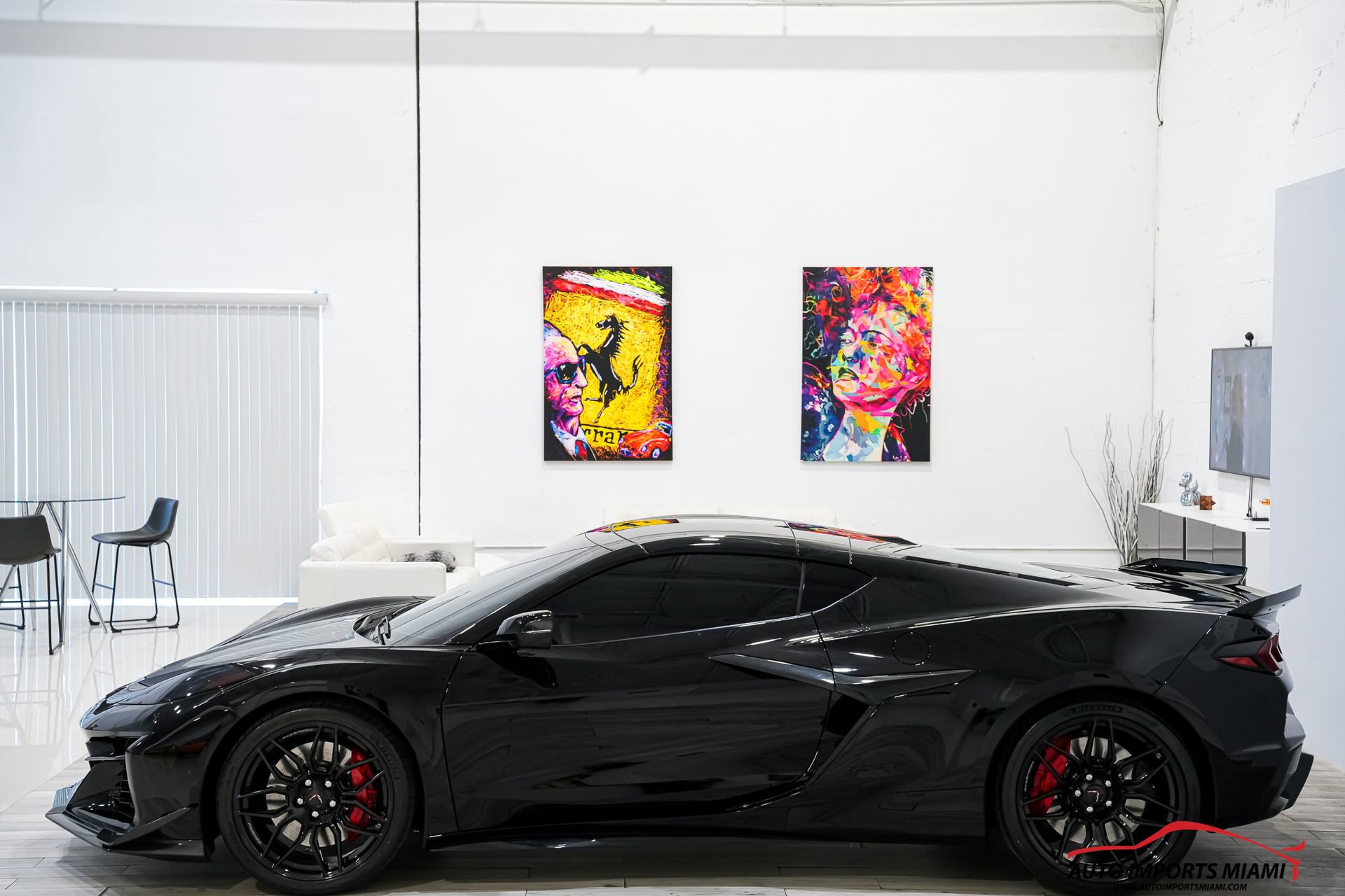 Used 2025 Chevrolet Corvette Z06 RWD image 12