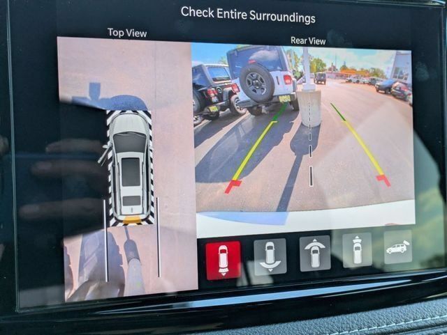 New 2027 Chrysler Pacifica Select FWD image 24