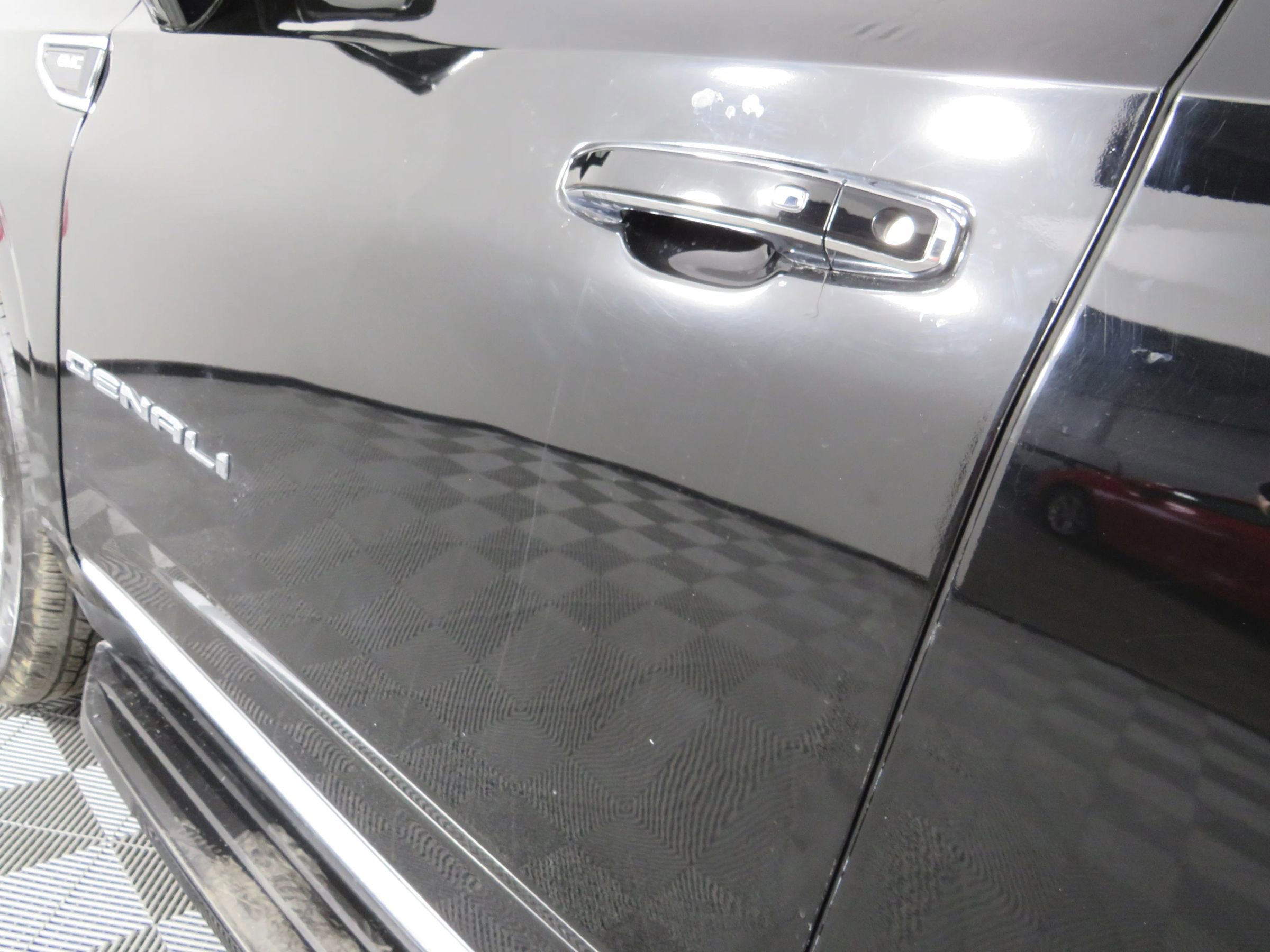 Used 2022 GMC Yukon XL Denali w/ Advanced Technology Package image 32
