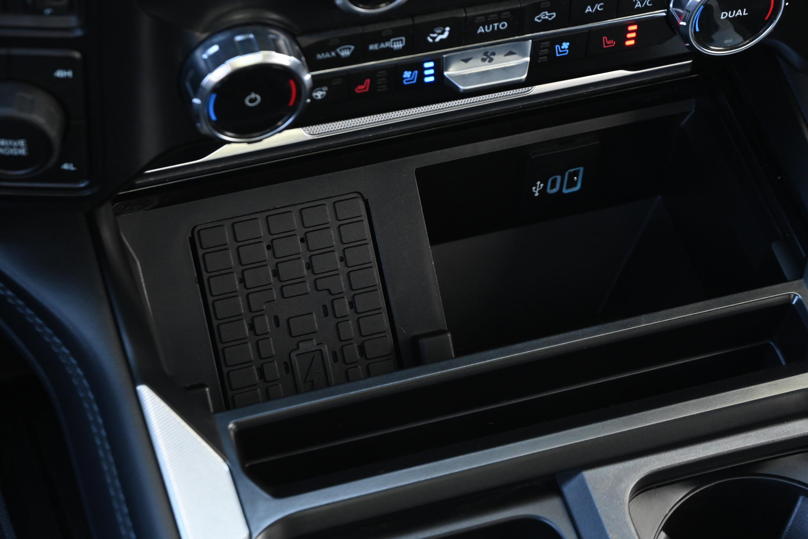 Used 2025 Ford F450 Platinum image 28