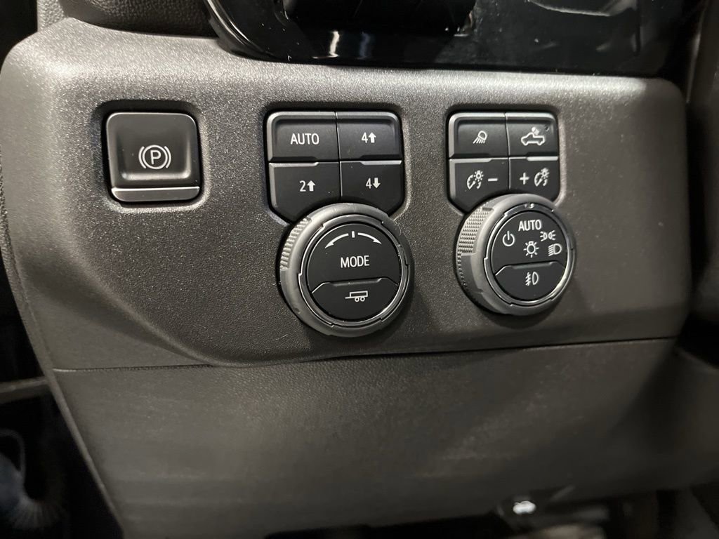 Used 2022 Chevrolet Silverado 1500 LTZ w/ LTZ Premium Package image 16