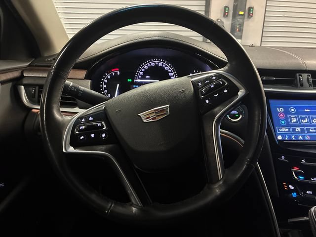 Used 2019 Cadillac XTS Luxury FWD image 14