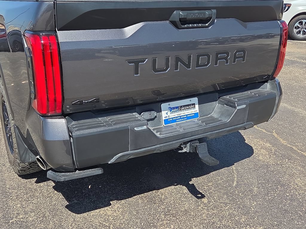 Used 2025 Toyota Tundra SR5 w/ SR5 Premium Package AWD/4WD image 18