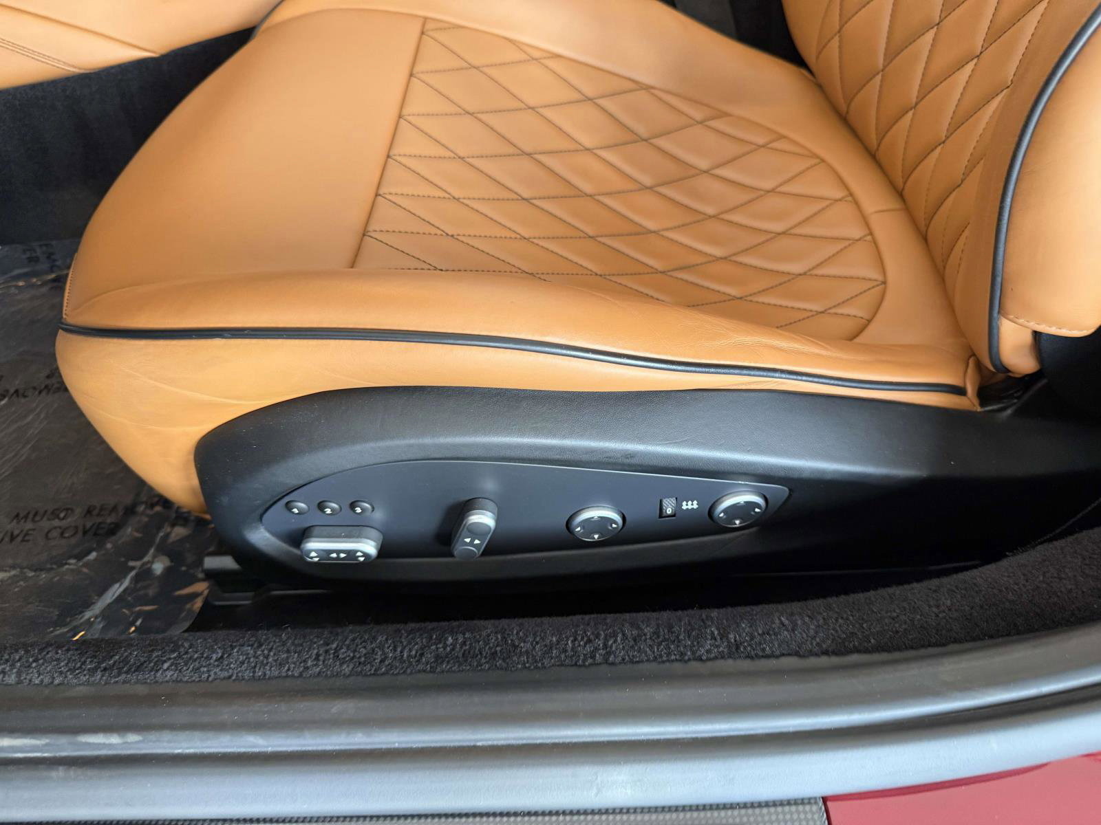 Used 2017 Ferrari California T image 25