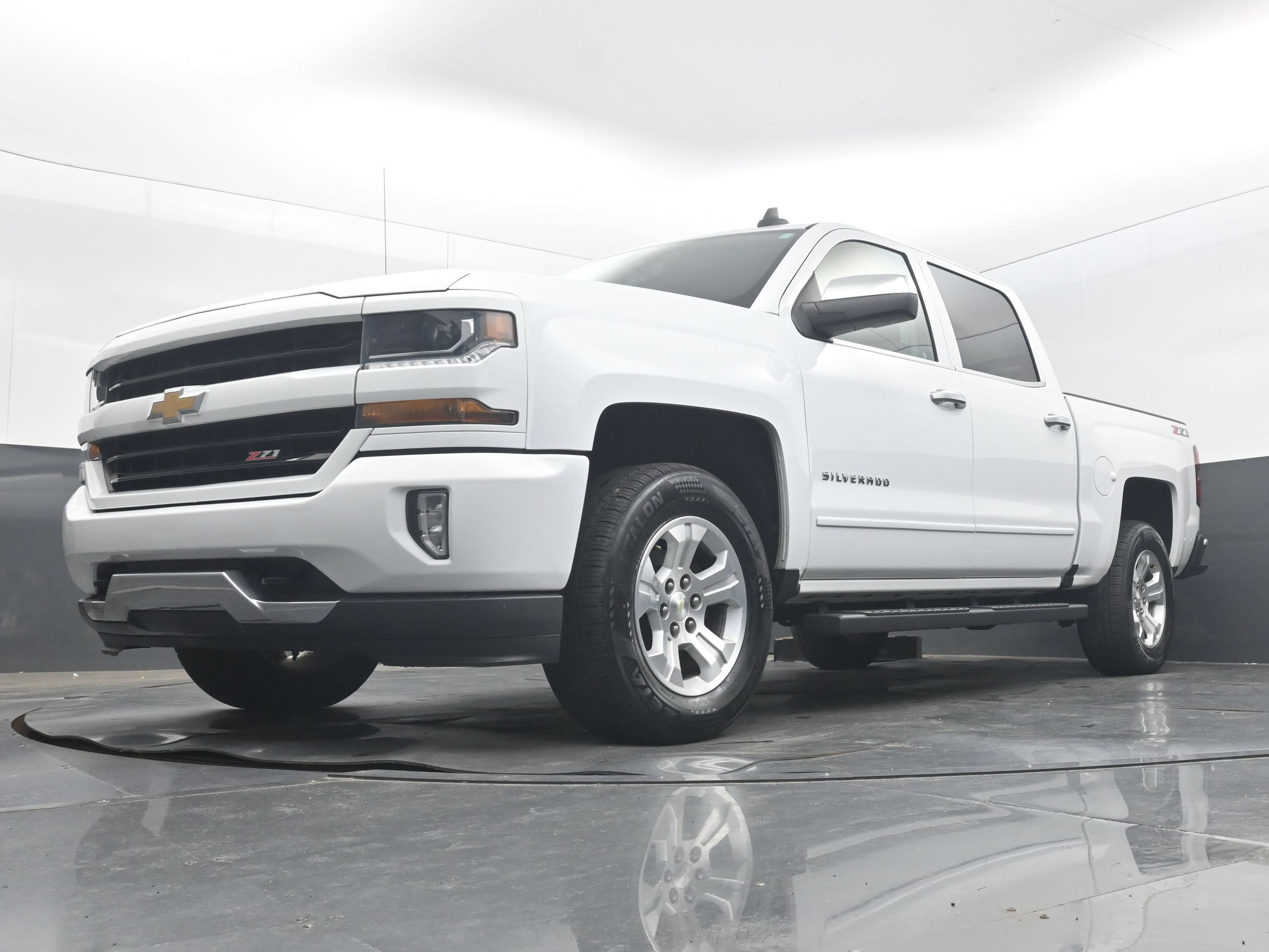 Used 2018 Chevrolet Silverado 1500 LT w/ All Star Edition AWD/4WD image 20