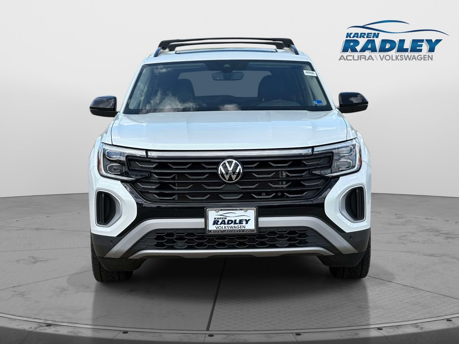 Used 2024 Volkswagen Atlas Peak Edition SEL AWD/4WD image 6
