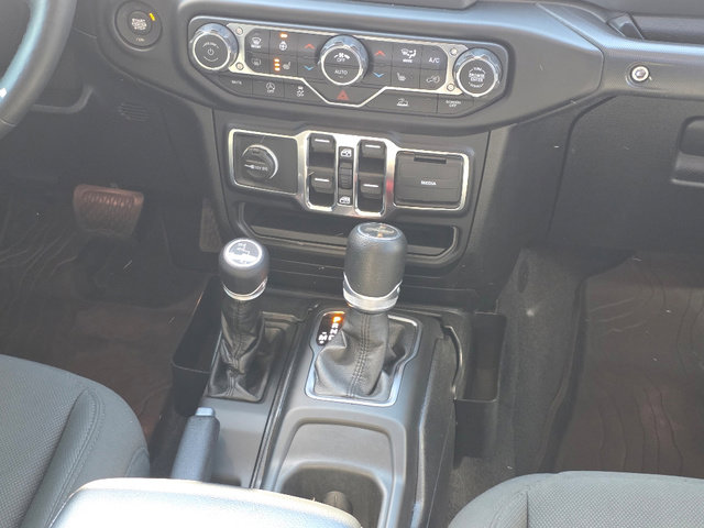 Used 2021 Jeep Wrangler Unlimited Willys image 21