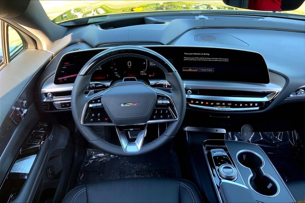 New 2026 Cadillac Lyriq V AWD/4WD image 23