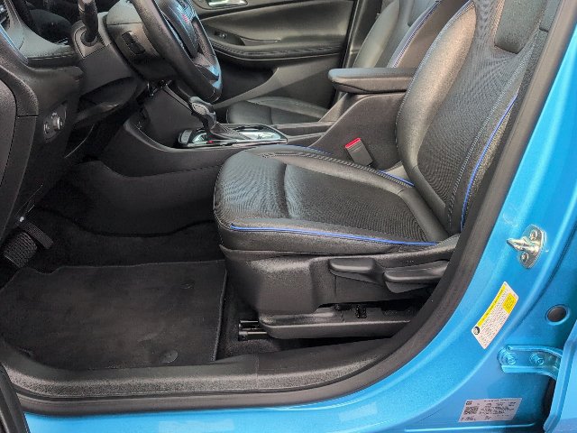 Used 2025 Buick Encore GX Sport Touring AWD/4WD image 21