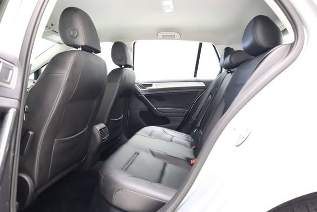 Used 2016 Volkswagen e-Golf SEL Premium FWD image 28