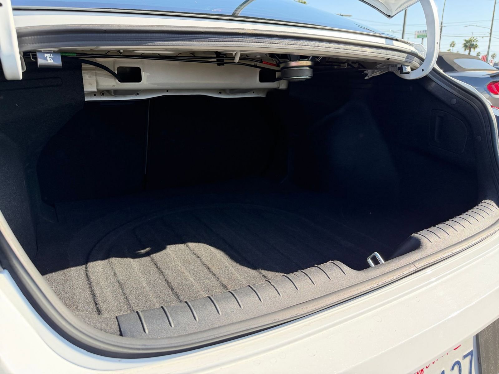 Used 2025 Hyundai Elantra Limited image 32