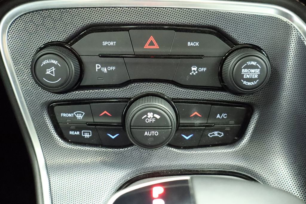 Used 2016 Dodge Challenger SXT Plus image 33