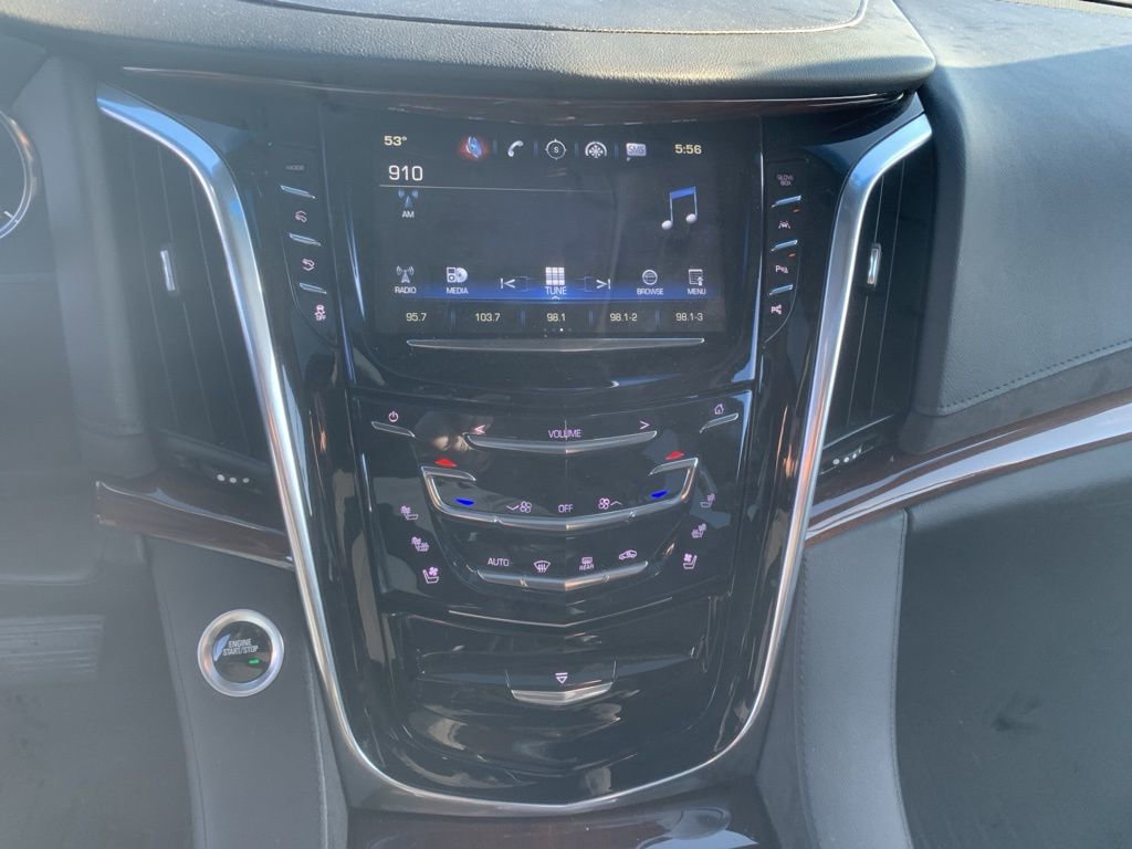Used 2019 Cadillac Escalade Luxury image 15