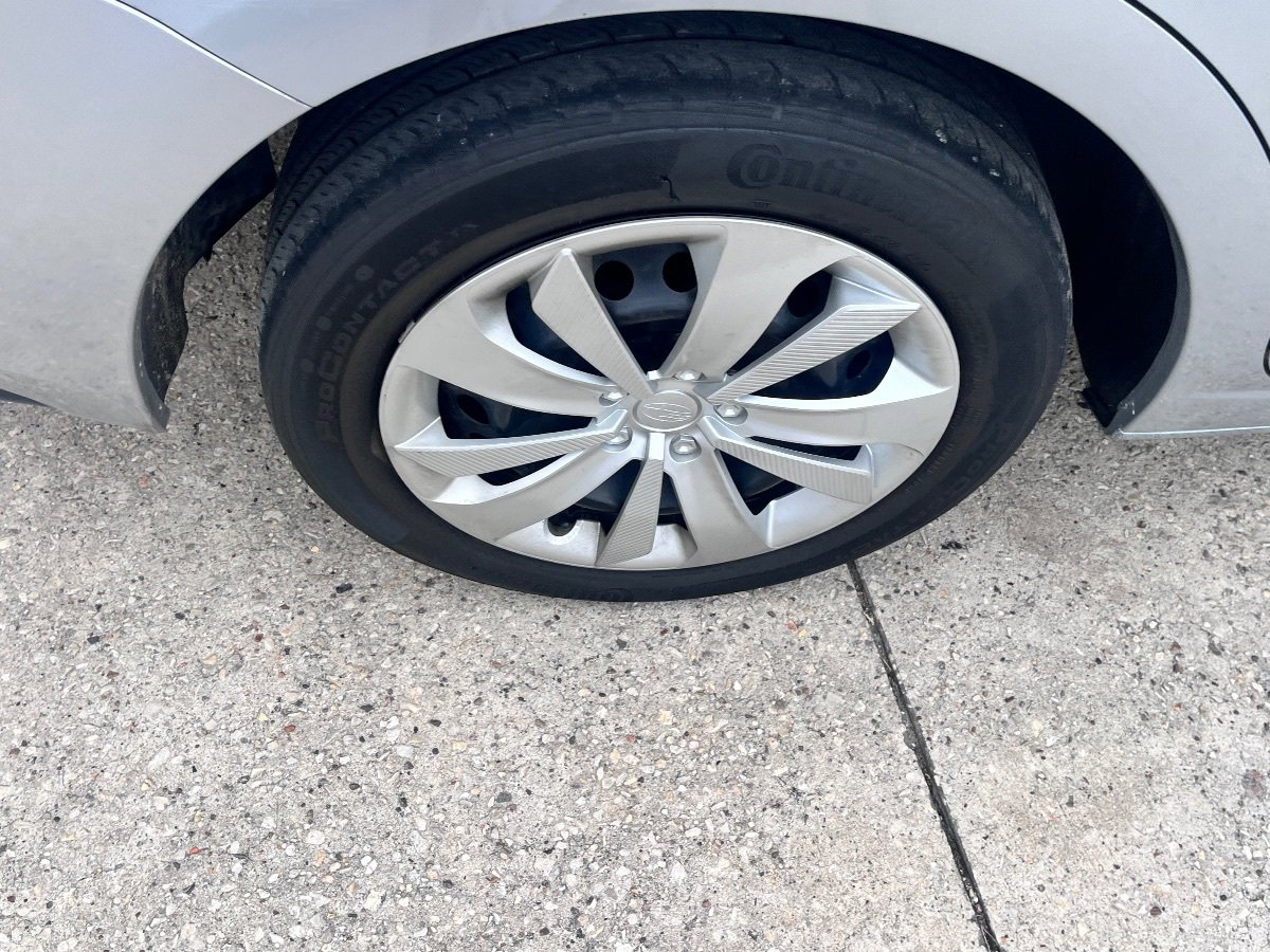 Used 2019 Subaru Impreza 2.0i w/ Eyesight AWD/4WD image 11