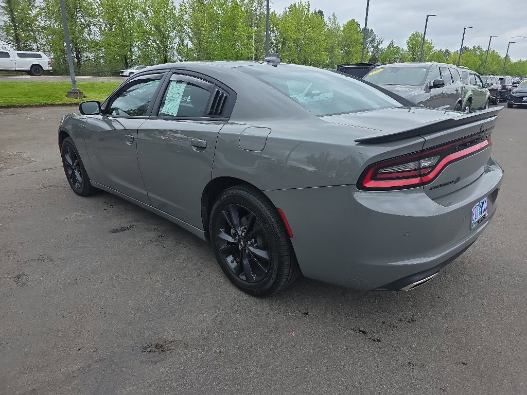 Used 2023 Dodge Charger SXT w/ Blacktop Package AWD/4WD image 3