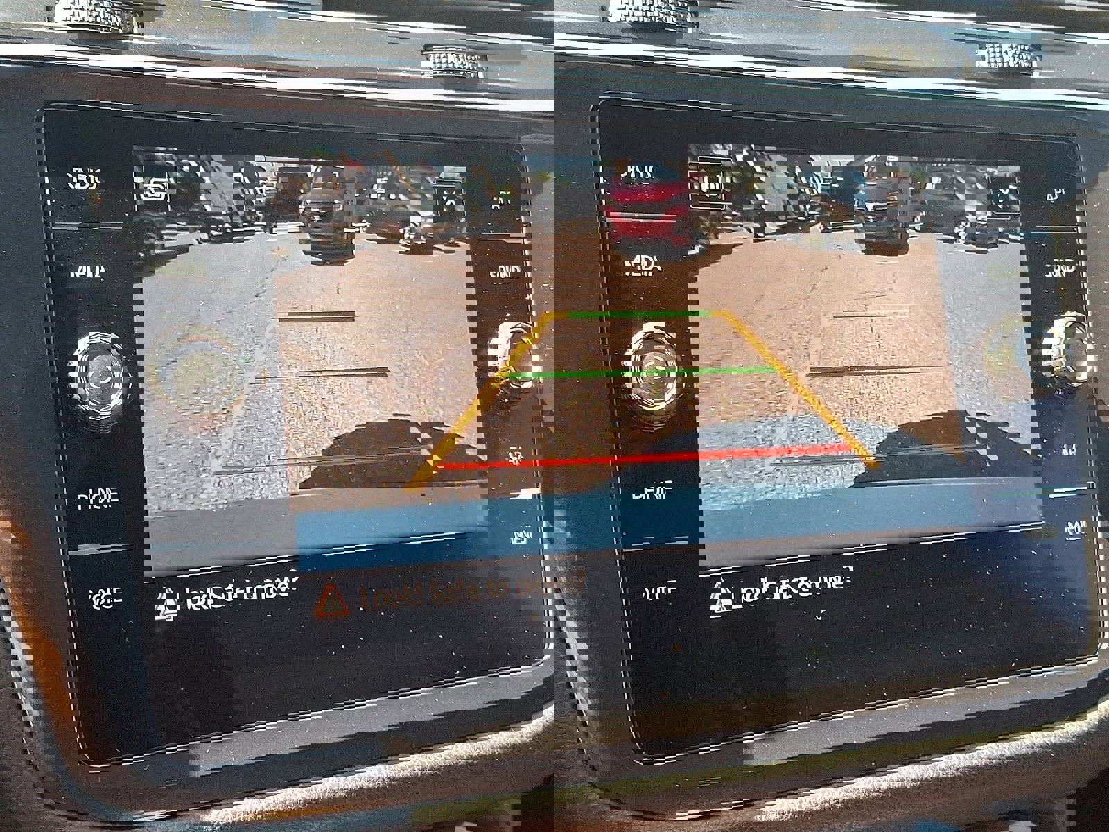 Used 2021 Volkswagen Tiguan SE R-Line image 18