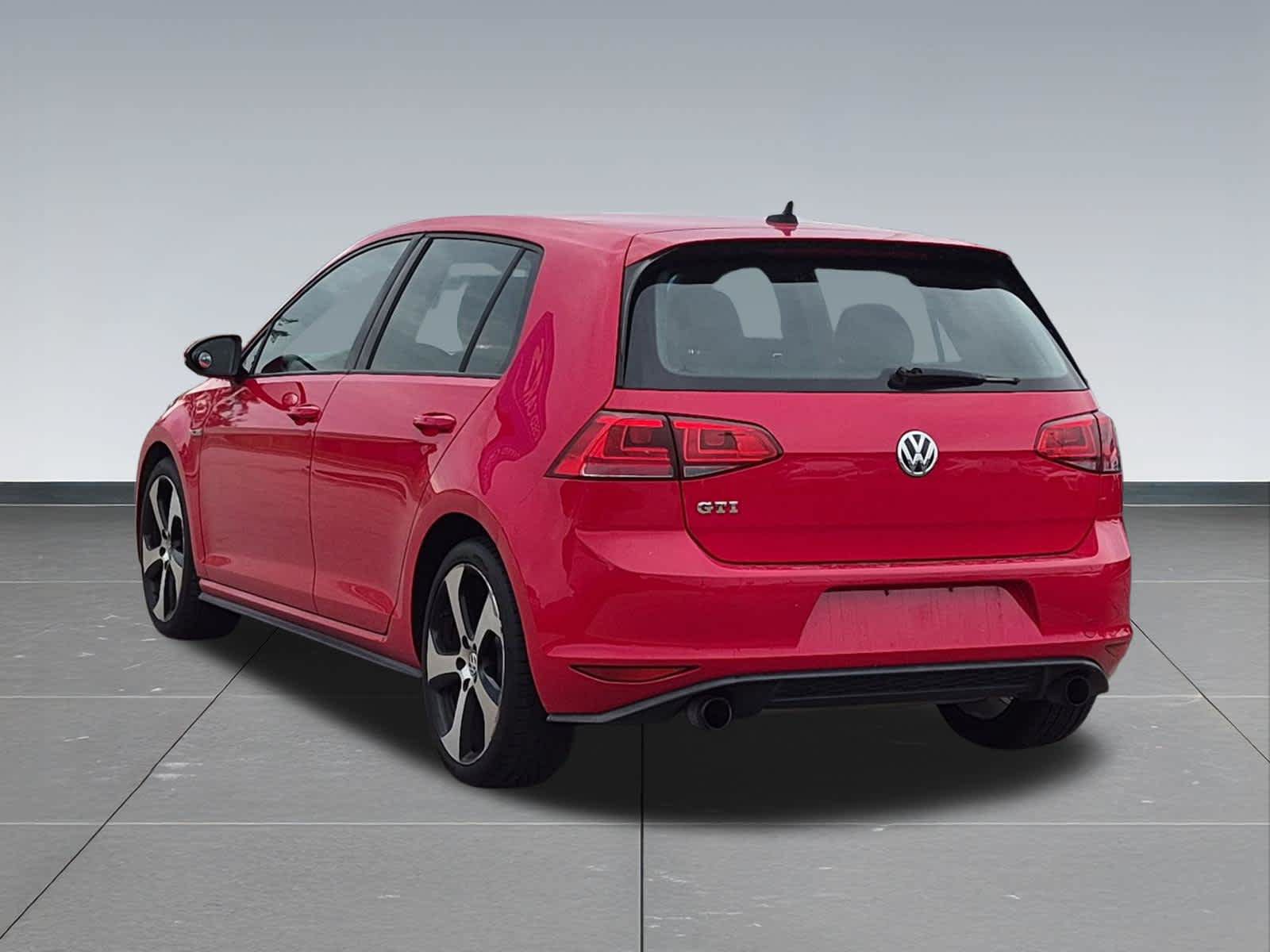 Used 2017 Volkswagen GTI S FWD image 4
