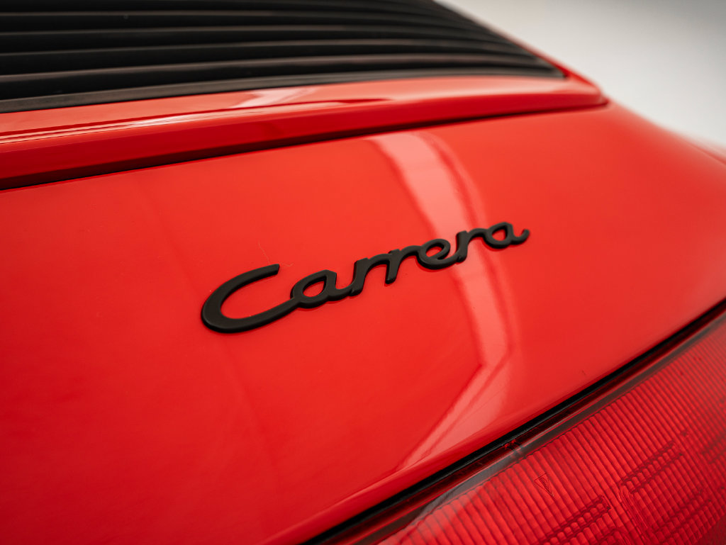 Used 1995 Porsche 911 Carrera RWD image 32