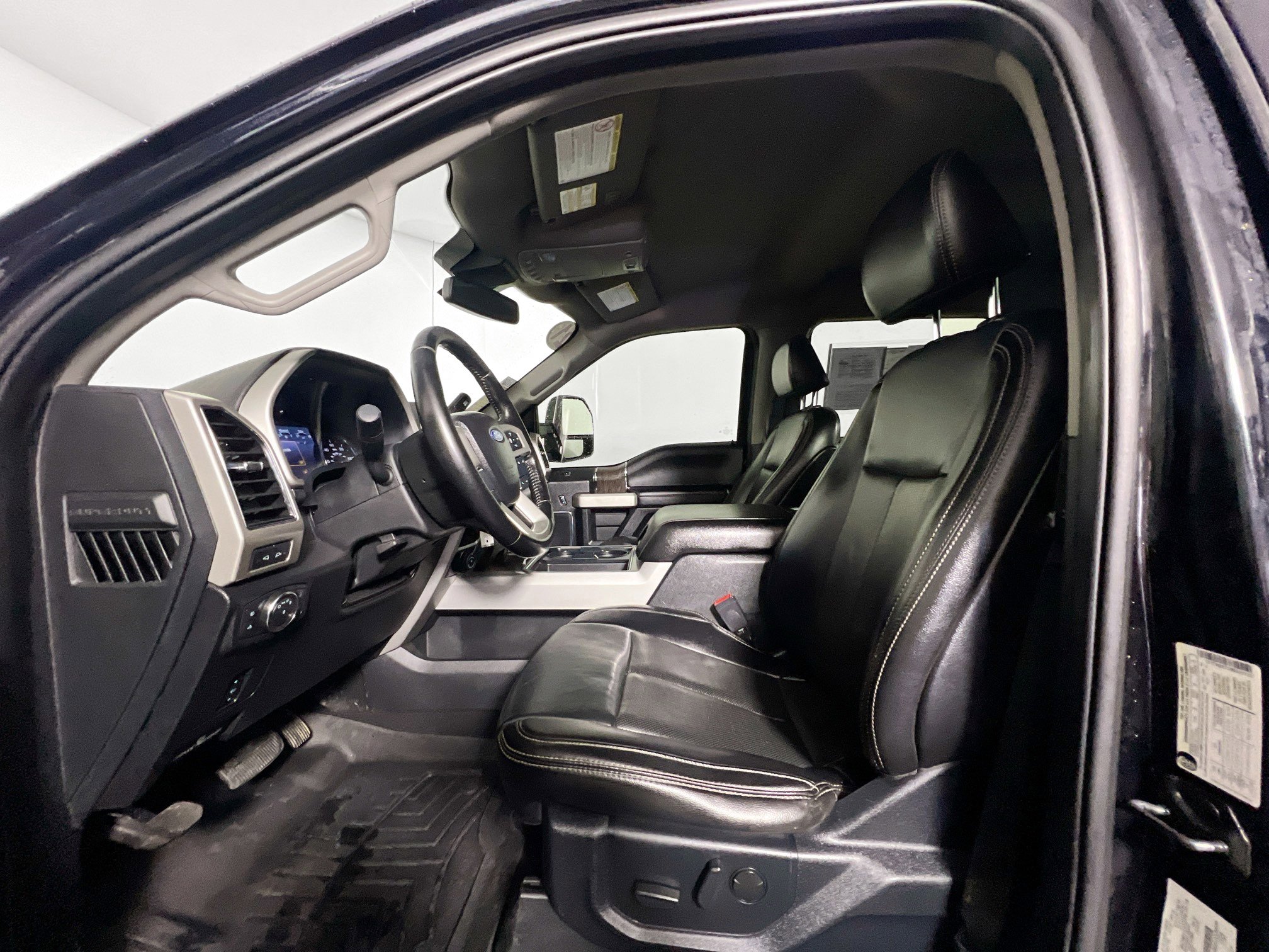 Used 2021 Ford F250 Lariat AWD/4WD image 14