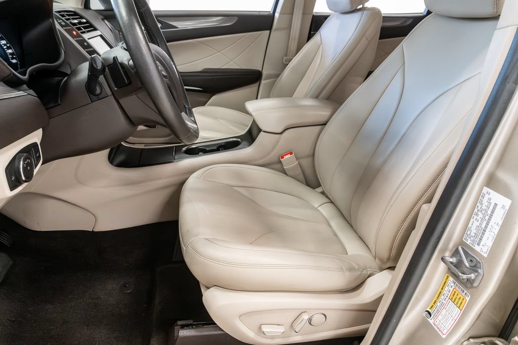 Used 2017 Lincoln MKC Premiere FWD image 10
