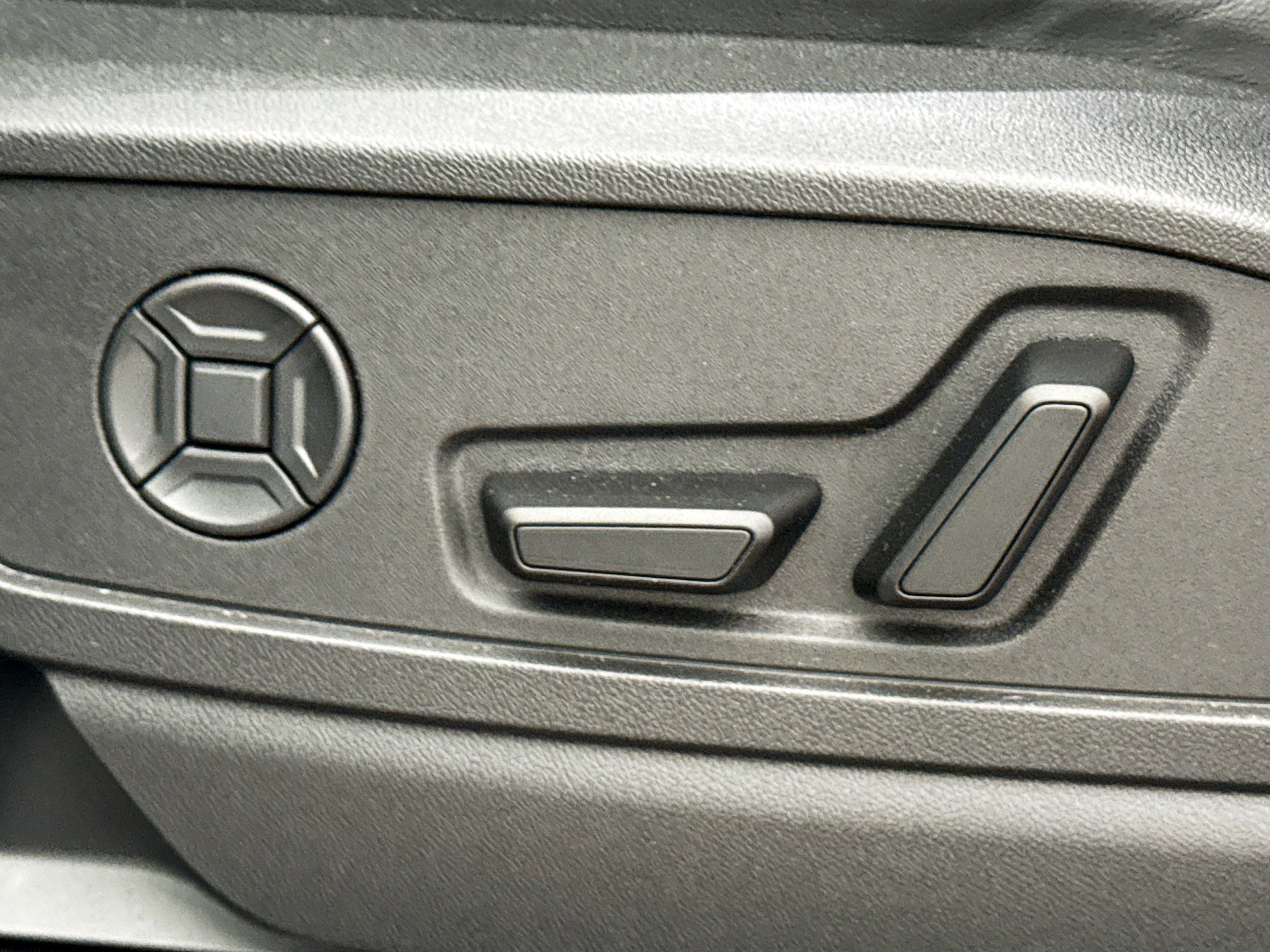 New 2025 Audi Q5 Premium image 24