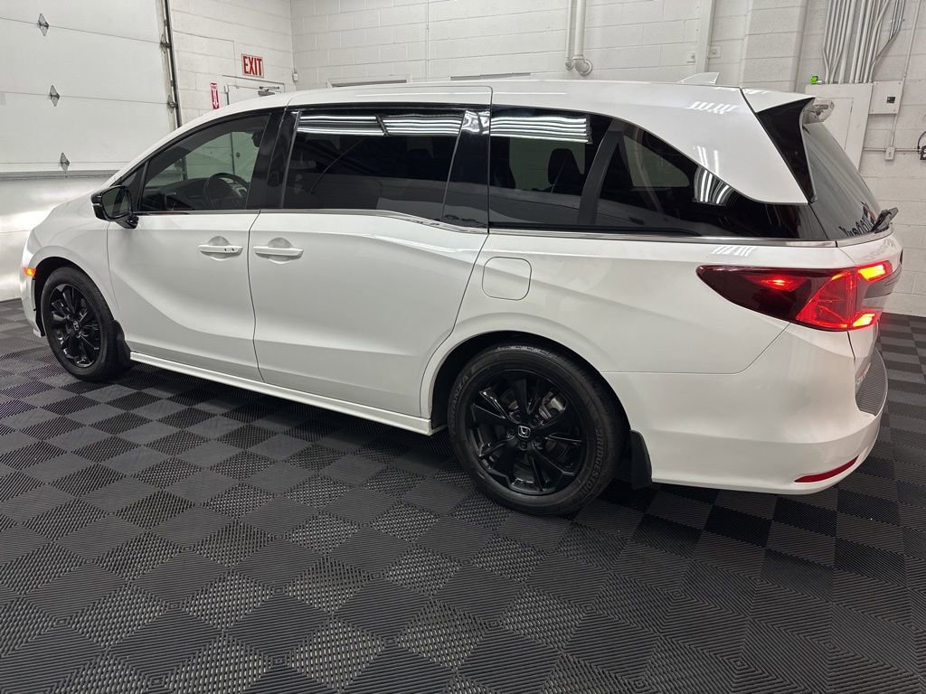 Used 2024 Honda Odyssey Sport image 6