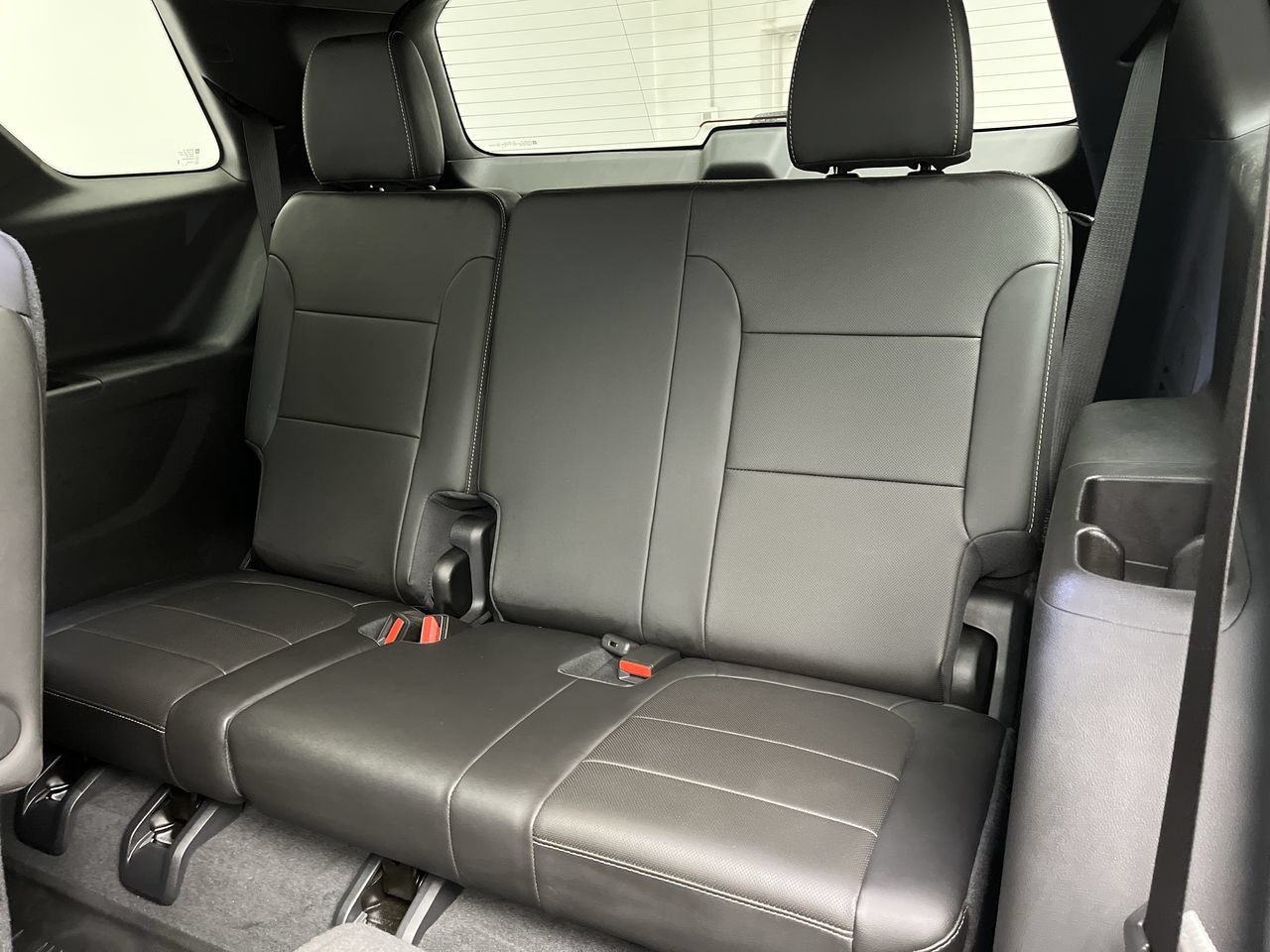 Certified 2023 Chevrolet Traverse Premier w/ LPO, Cargo Package AWD/4WD image 14