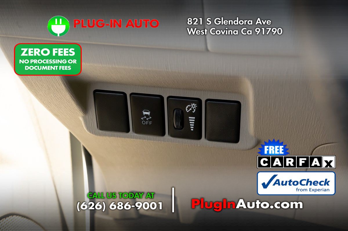 Used 2015 Toyota Prius V Four FWD image 19