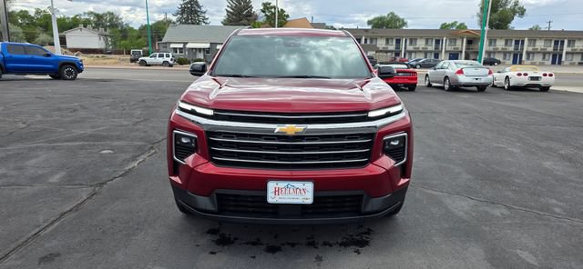 Used 2025 Chevrolet Traverse LT FWD image 4