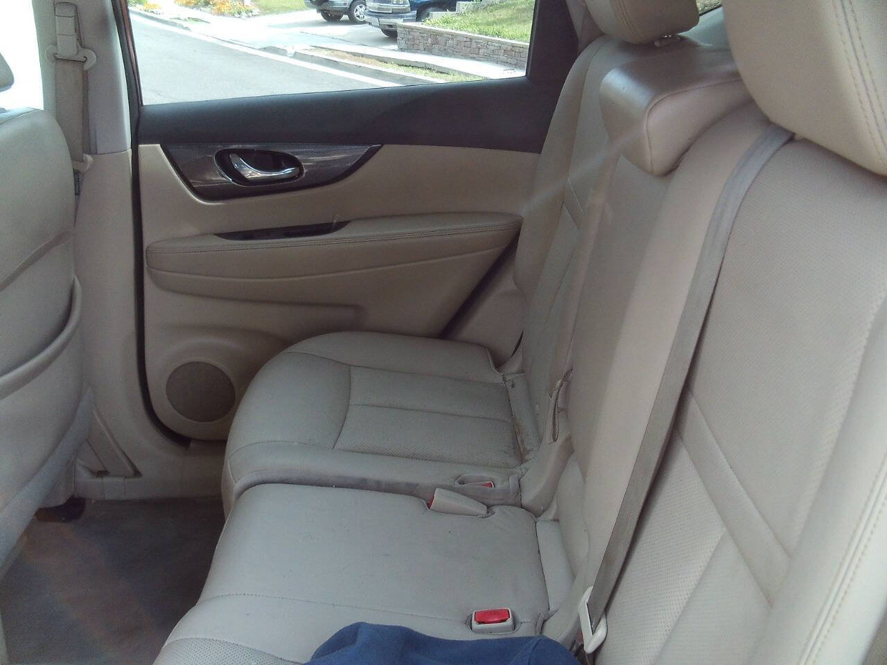 Used 2014 Nissan Rogue SL AWD/4WD image 16