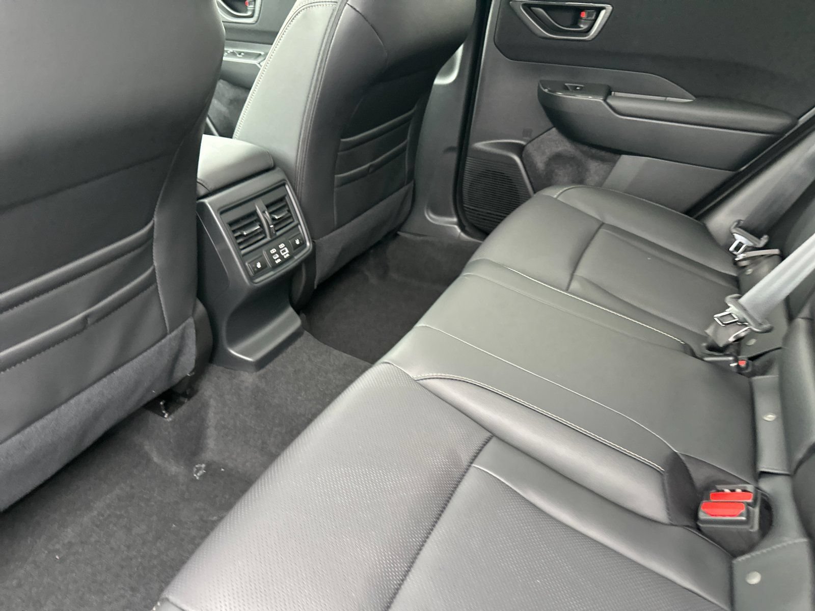 New 2026 Subaru Outback Limited AWD/4WD image 14