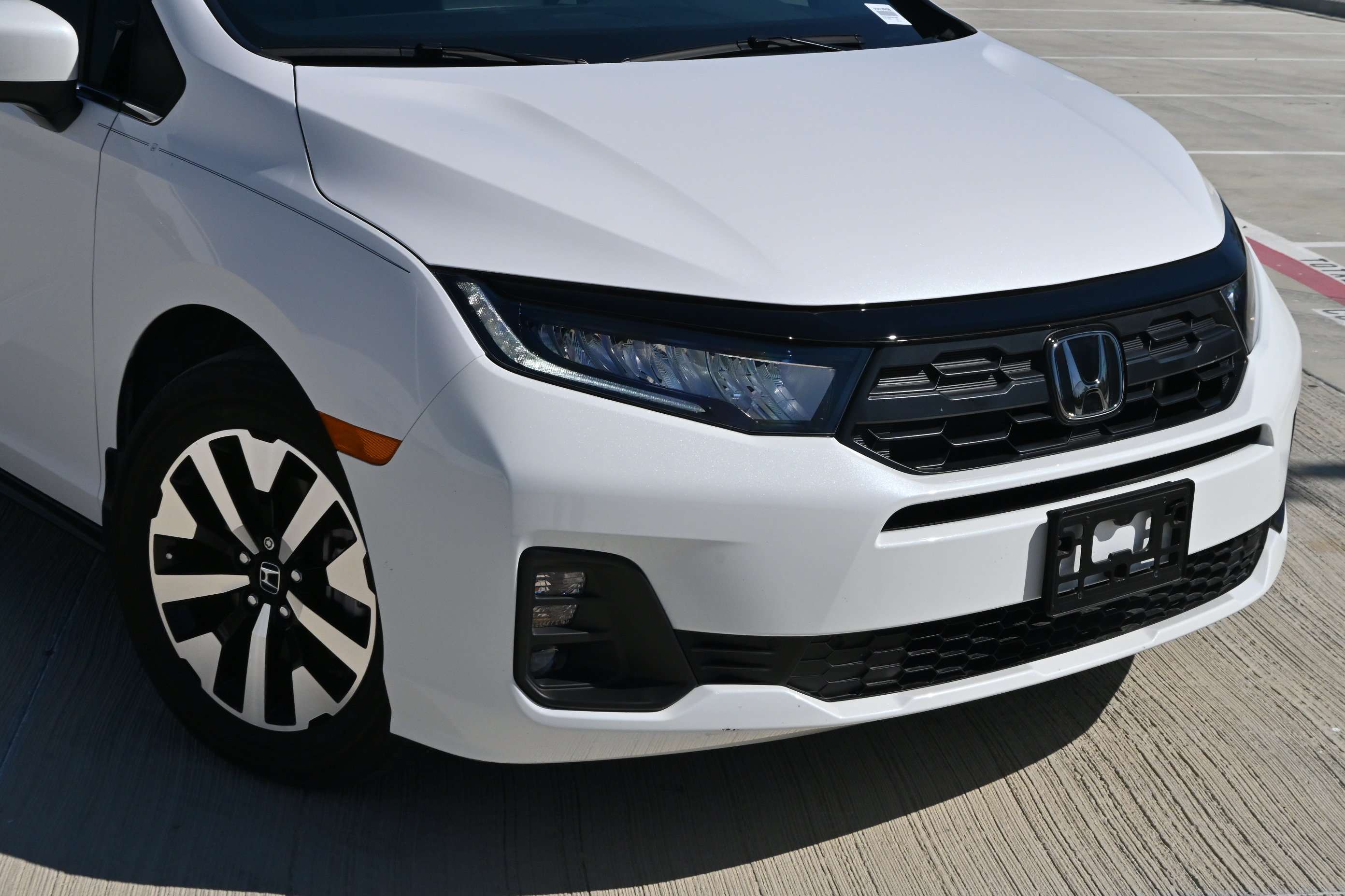 Used 2025 Honda Odyssey EX-L image 9