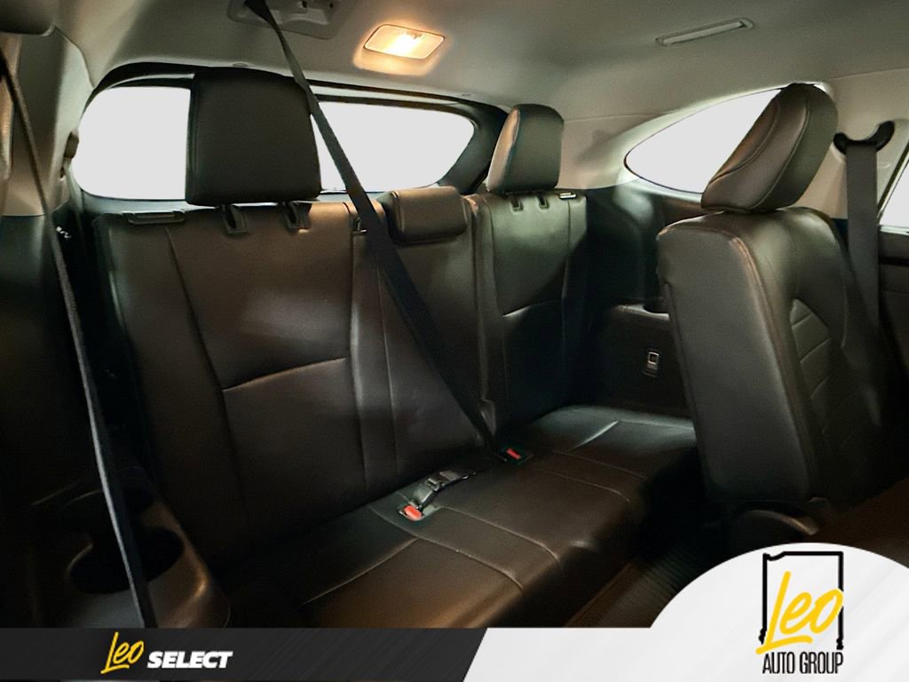 Used 2022 Toyota Highlander XLE image 28