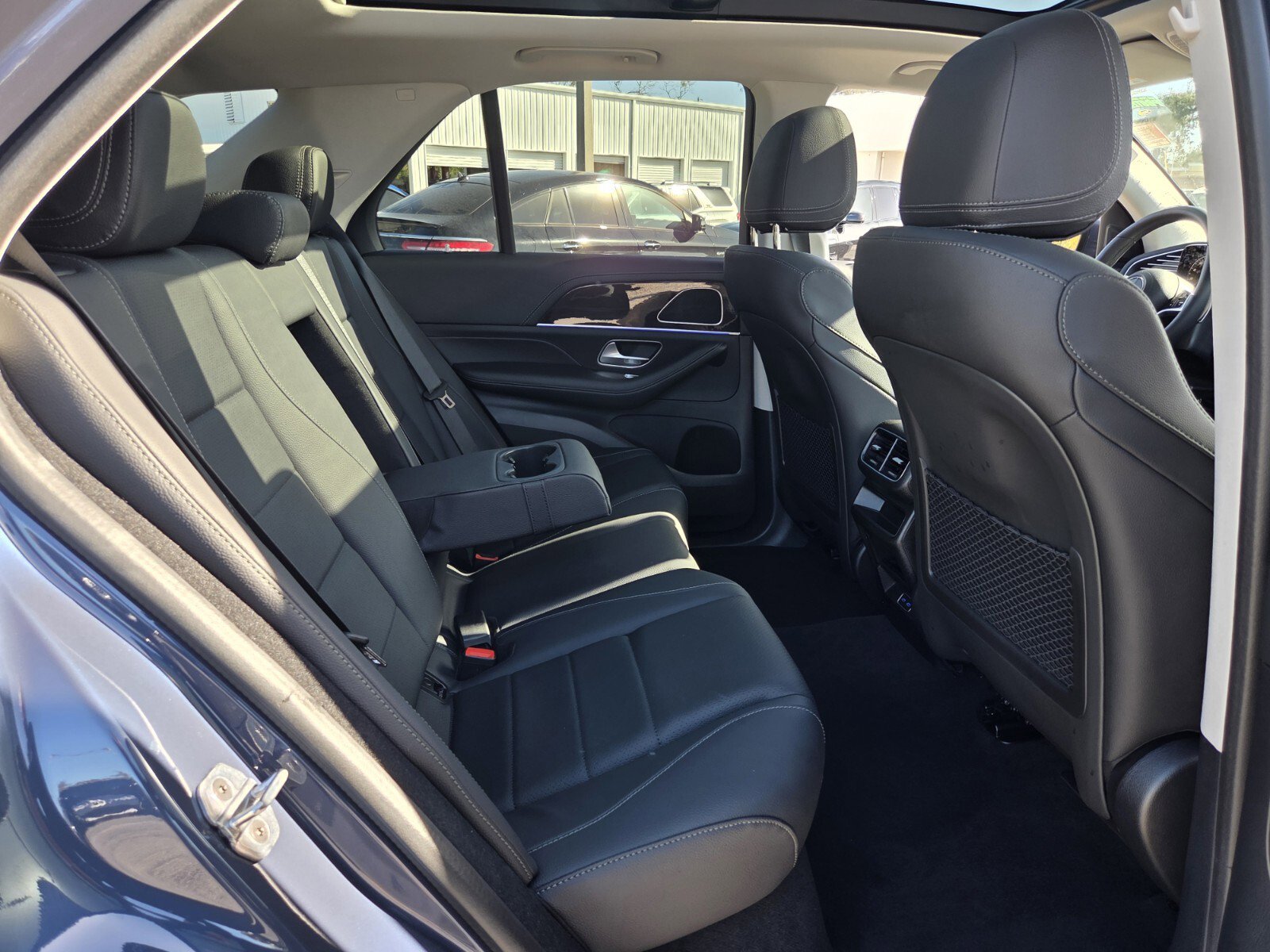 Used 2025 Mercedes-Benz GLE 350 4MATIC image 16