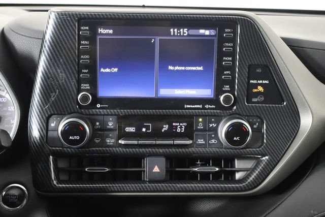 Used 2022 Toyota Highlander XLE FWD image 30