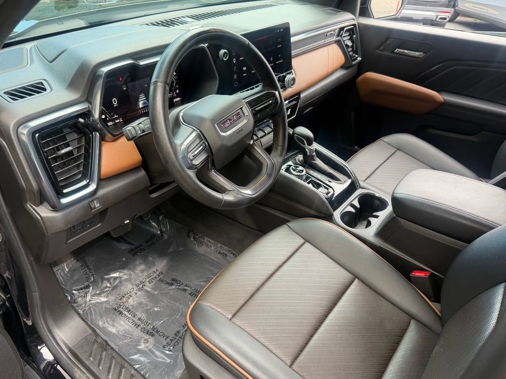 Used 2024 GMC Canyon AT4 w/ AT4 Premium Package AWD/4WD image 23