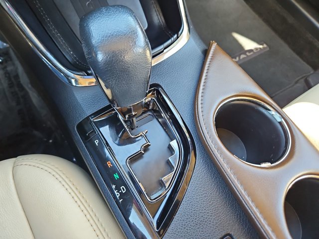 Used 2016 Toyota Avalon XLE Premium image 12