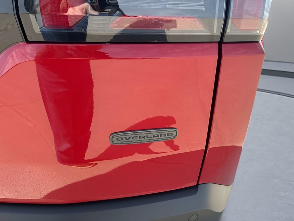 New 2026 Jeep Cherokee Overland w/ Advanced Pro Tech Group AWD/4WD image 39