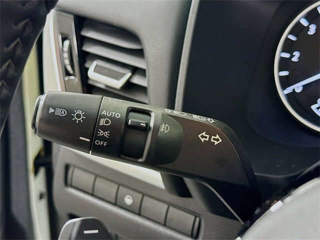 Used 2021 Nissan Rogue SL w/ Premium Package image 15