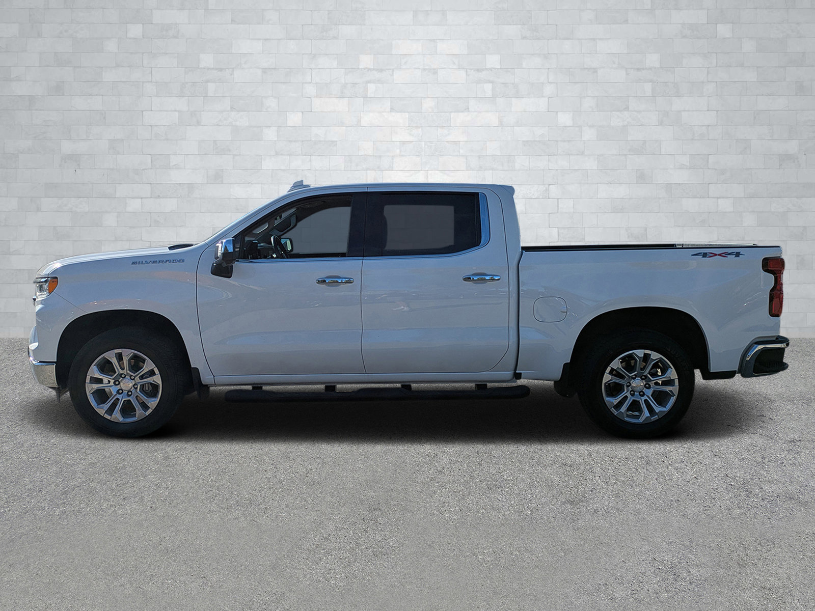 Used 2024 Chevrolet Silverado 1500 LTZ w/ Technology Package image 8