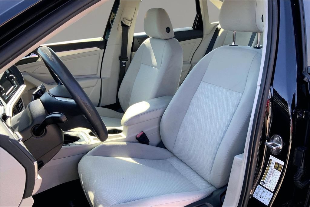 Used 2019 Volkswagen Jetta S w/ Driver Assistance Package FWD image 23