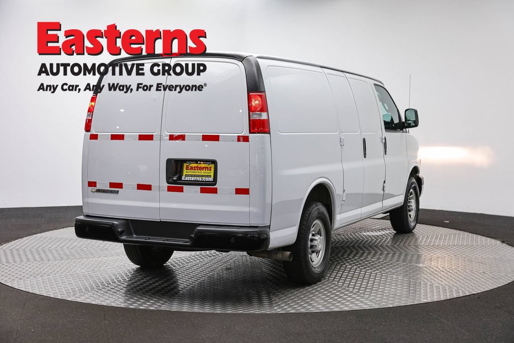 Used 2021 Chevrolet Express 2500 RWD image 5