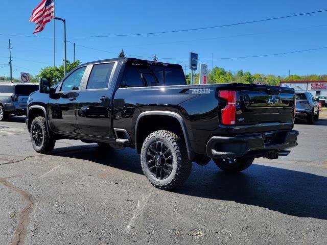 New 2026 Chevrolet Silverado 2500 LT w/ Trail Boss Package AWD/4WD image 3