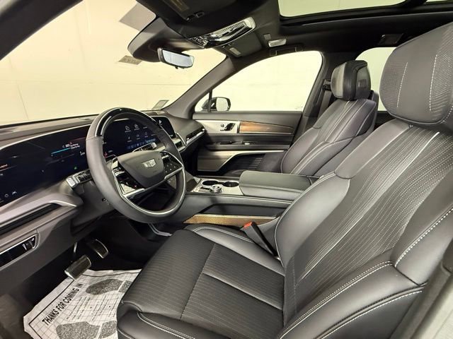 New 2026 Cadillac Vistiq Luxury AWD/4WD image 5