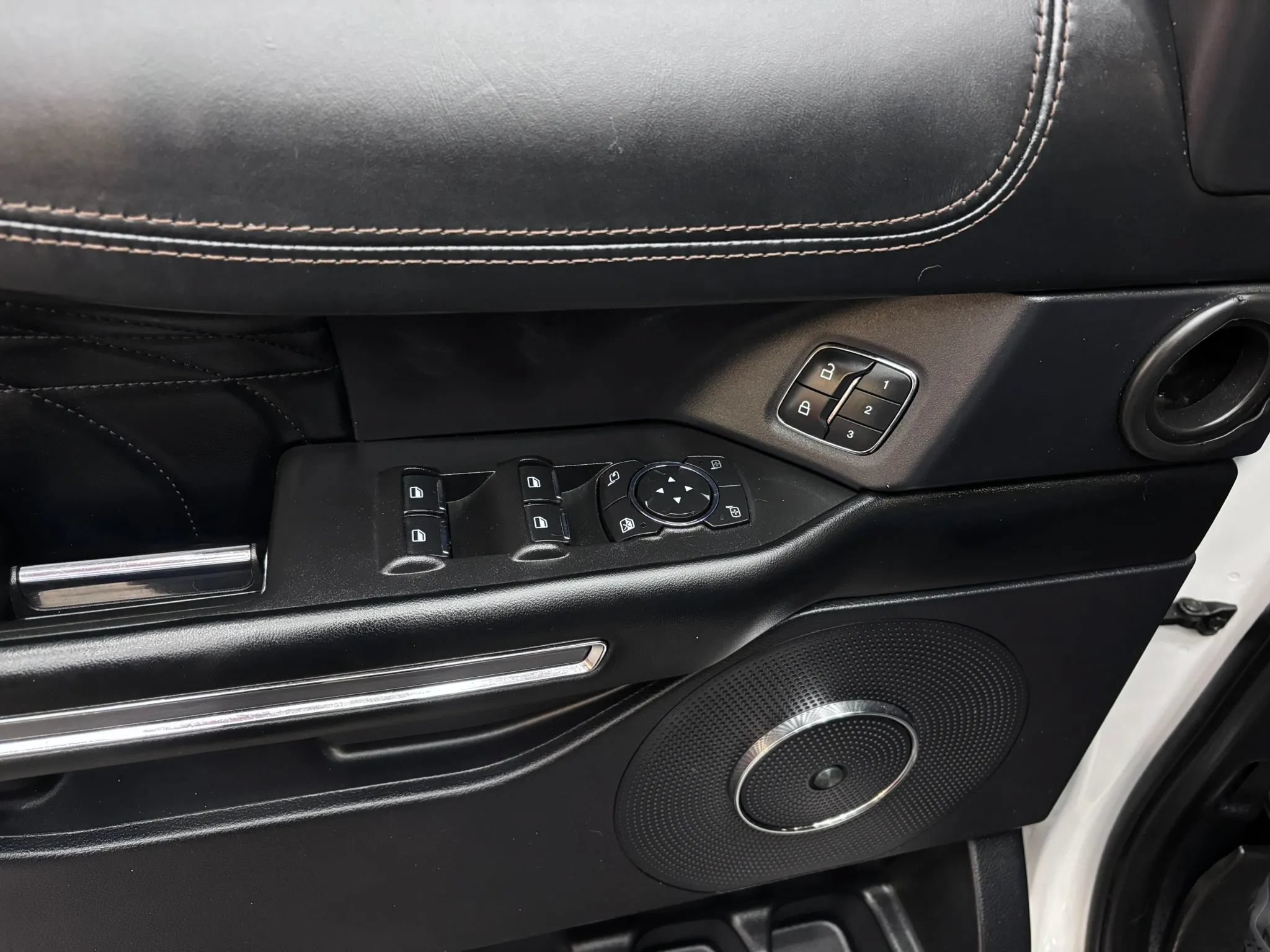 Used 2020 Ford Expedition Max Platinum AWD/4WD image 20