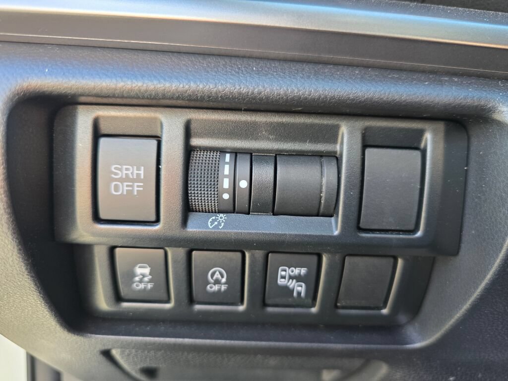 Used 2023 Subaru Crosstrek 2.5i Limited AWD/4WD image 19