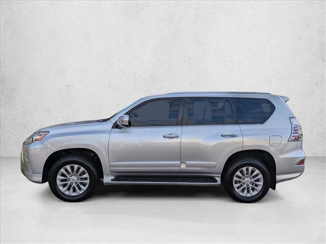 Used 2017 Lexus GX 460 Premium w/ Premium Package image 9