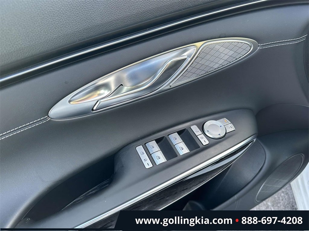 Used 2025 Genesis GV70 2.5T image 14