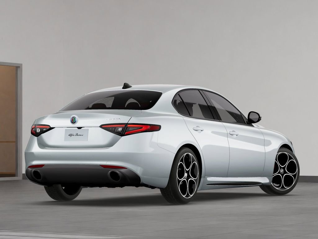 New 2026 Alfa Romeo Giulia image 5