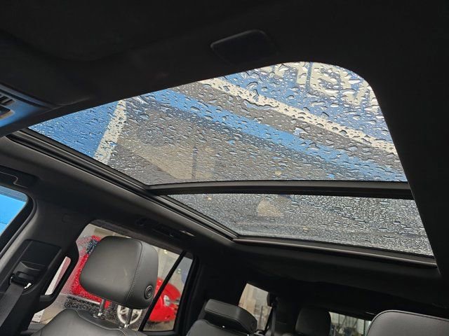 Used 2021 Chevrolet Tahoe Z71 w/ Z71 Signature Package image 37